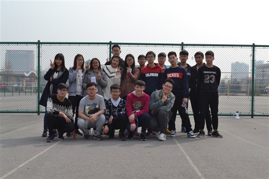 C:Documents and SettingsAdministrator桌面?7.03.11欢乐奔跑,活力信工--信息工程学院成功举办“奔跑吧,信工”活动大合照.jpg