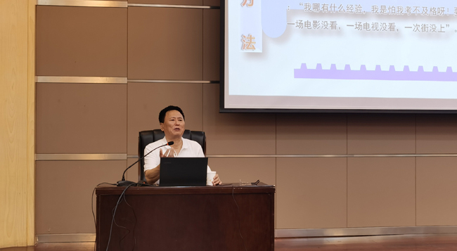 刘玉强1.jpg