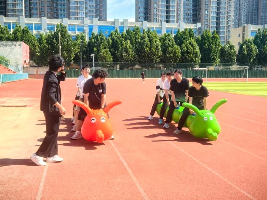 花园社区趣味运动会系列报道二  一站式凝心聚力 同心逐梦奋进  花园社区趣味运动会团体赛精彩收官