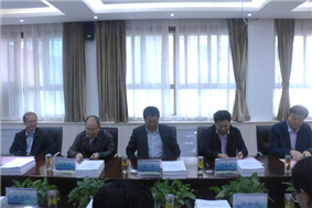 D:办公研究生秘书学院-学位点评估国务院学位办关于2018年学位授权点合格评估有关事项的通知学科硕士点自评估照片 月四日IMG_1802.JPG