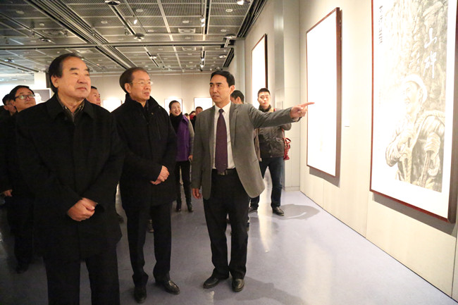 看画展.jpg