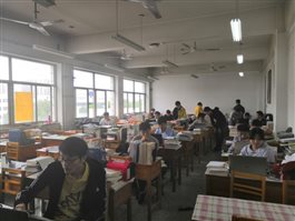 F:8-2019(2)学期文件教学简报第二期毕设指导-1.jpg