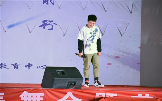 C:UsersADMINI~1AppDataLocalTempWeChat Files9a7ae1b1e88c1e8f2df63840caa3052.jpg