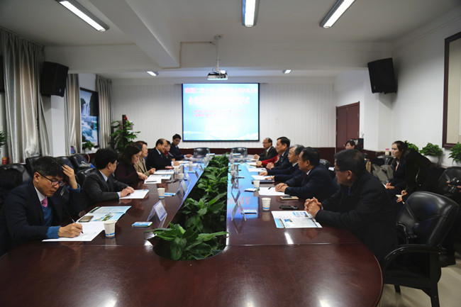 中韩会谈全景_副本.jpg