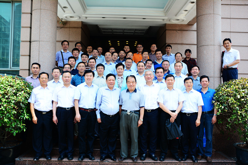 潘家铮水电科技基金理事会二届四次会议全体与会人员合影_副本.jpg