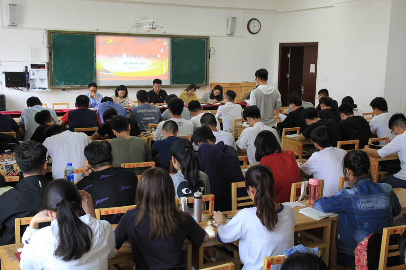19年9月26日 丁书记组学习800像素1.jpg