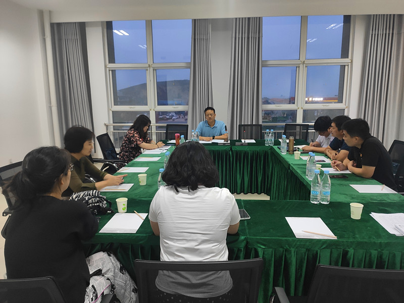 研修班学员分组讨论1_副本.jpg
