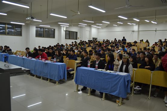 C:Documents and SettingsAdministrator桌面?6.11.10信息工程学院成功举办“立足信工,放飞梦想”信工之星选拔赛观众.JPG