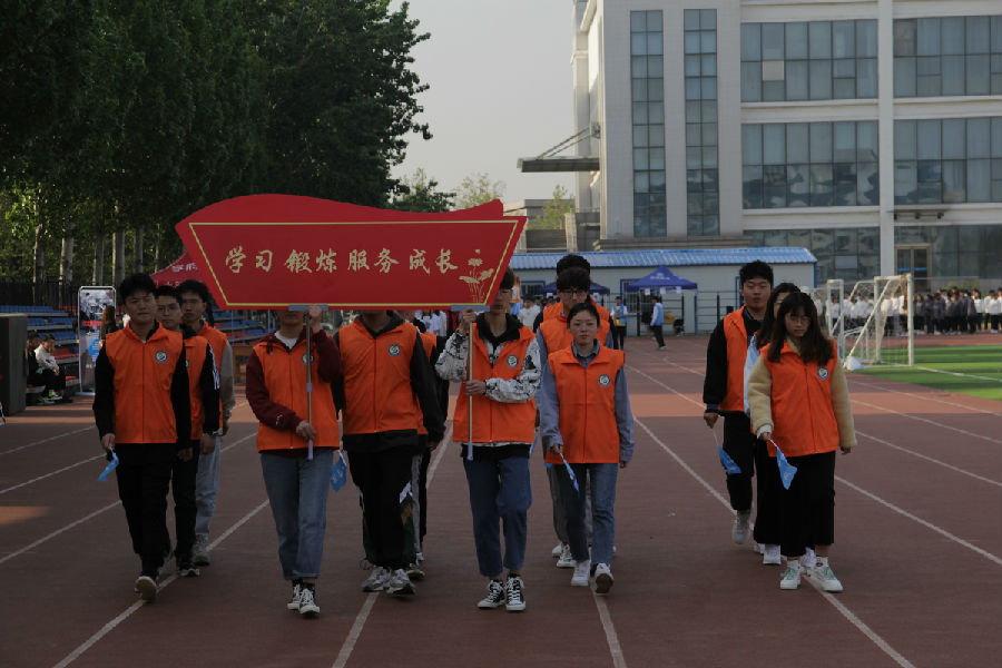 学生干部方阵1.jpg