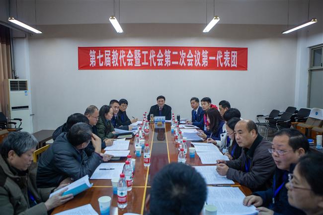 s_2819573174.jpg