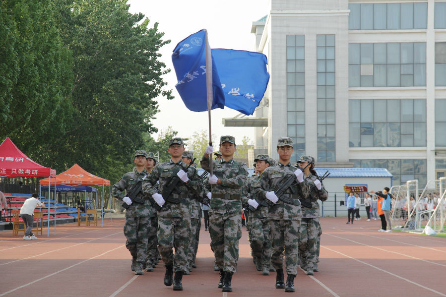 护旗方阵1.jpg