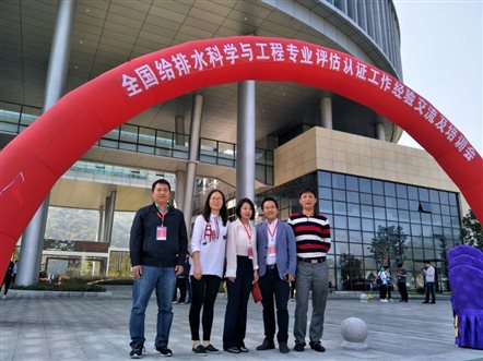 E:QQ传输975741874FileRecvMobileFileIMG20171028101439_mr1509760492142.jpg