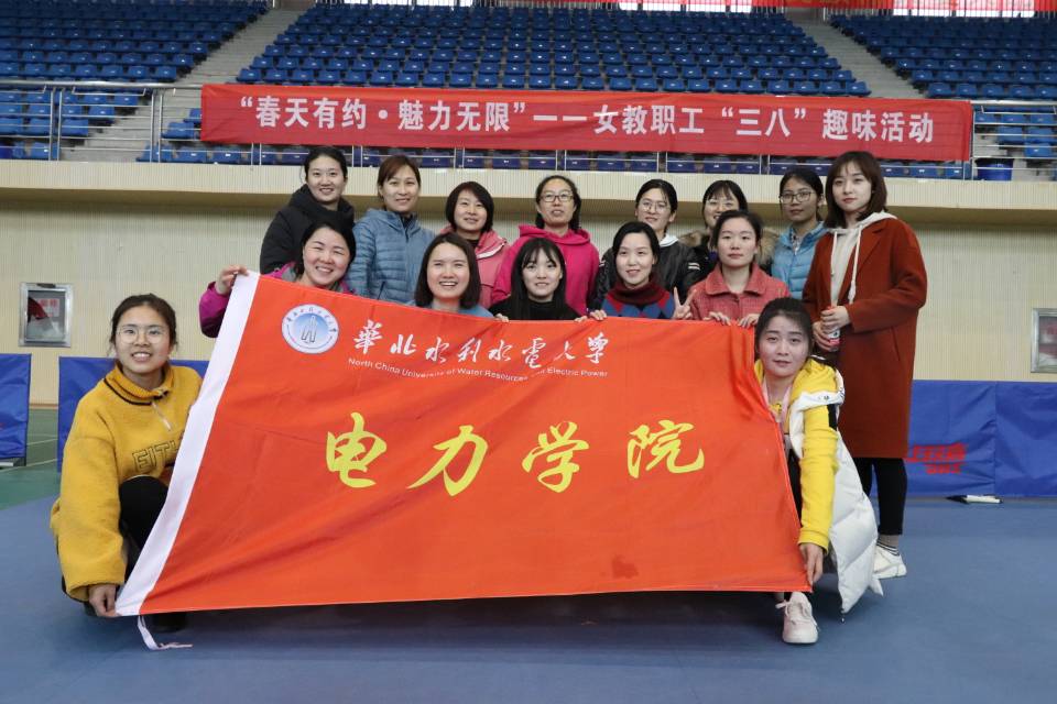 比赛老师合照.jpg