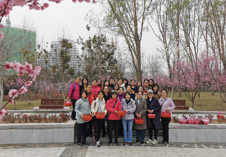 2021年3月8日 地球科学与工程学院“仙女们”的一天 (1)m.jpg