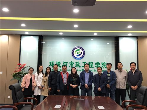 C:UsersAdministratorDesktop优盘单老师合影_20181014120405.jpg