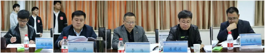 创业组五位评委老师.jpg