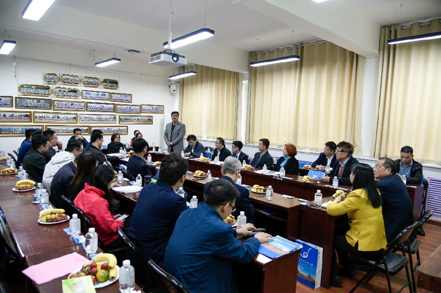 校友座谈会1.png